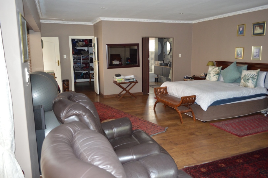 4 Bedroom Property for Sale in Wilkoppies North West
